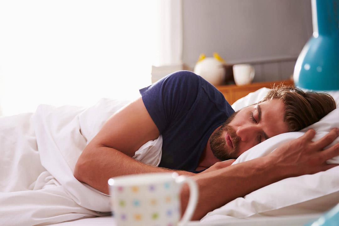 النوم لساعات طويلة يؤثر على عقلك بهذه الطريقة