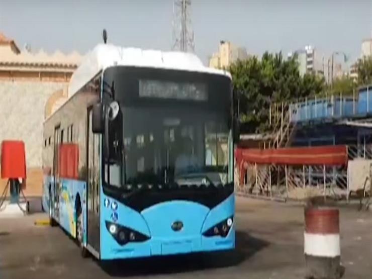 بالفيديو.. انطلاق أول رحلة للأوتوبيس الكهربائي بالإسكندرية