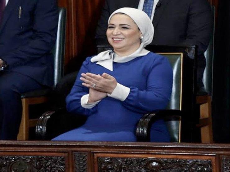 قرينة الرئيس عن الشباب المصري: "بقى يعمل كل حاجة دلوقتي" قرينة الرئيس عن الشباب المصري: "بقى يعمل كل حاجة دلوقتي"