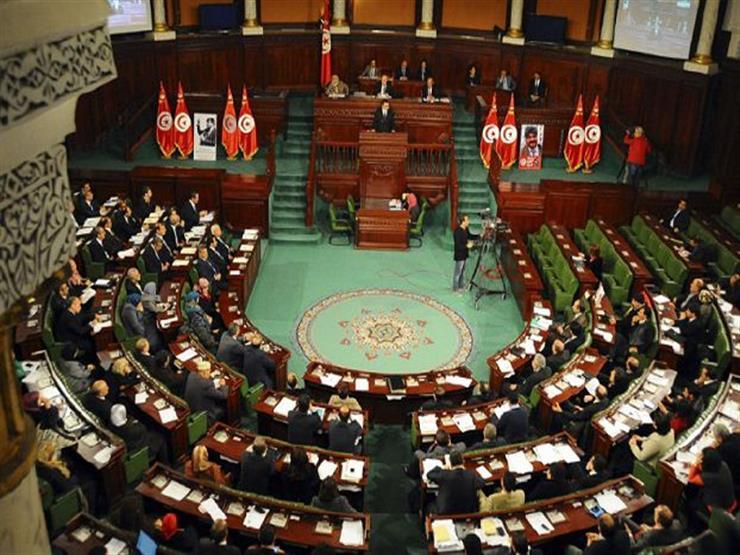 نائبة بحركة النهضة تعتدي على عبير موسى في البرلمان التونسي (فيديو) نائبة بحركة النهضة تعتدي على عبير موسى في البرلمان التونسي (فيديو)