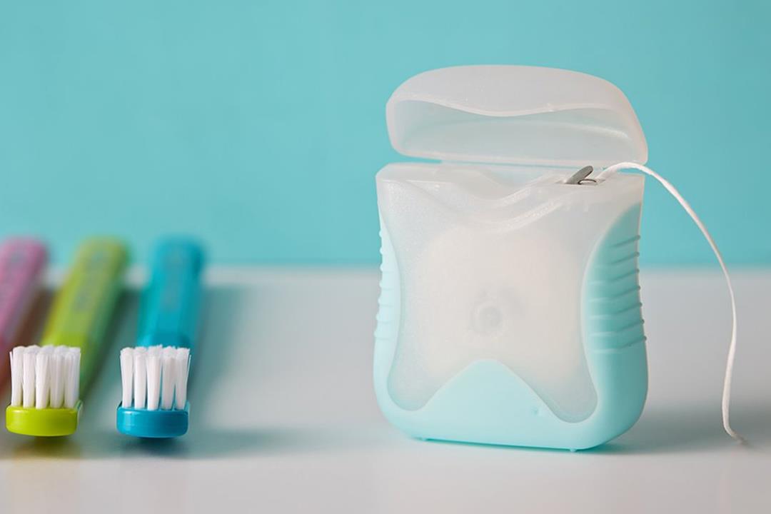 غير الخيط الطبي.. وسائل أخرى للتنظيف بين الأسنان