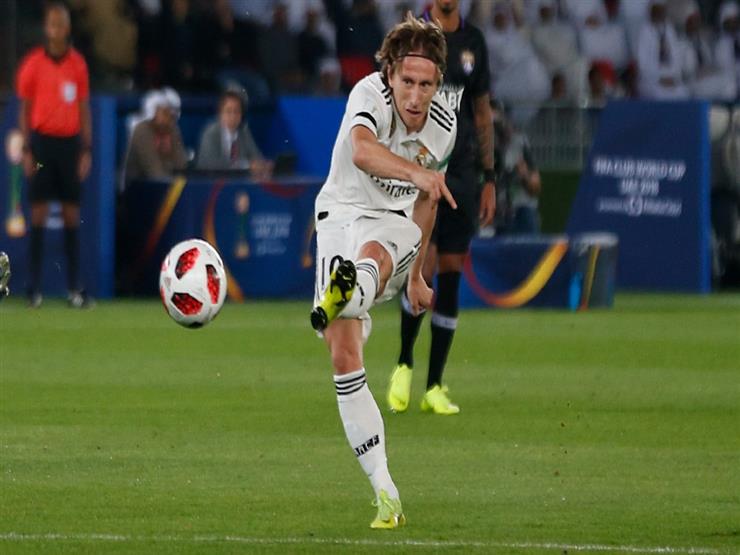 تقارير تكشف.. ماذا دار بين بيكيه ومودريتش عقب الكلاسيكو؟ تقارير تكشف.. ماذا دار بين بيكيه ومودريتش عقب الكلاسيكو؟