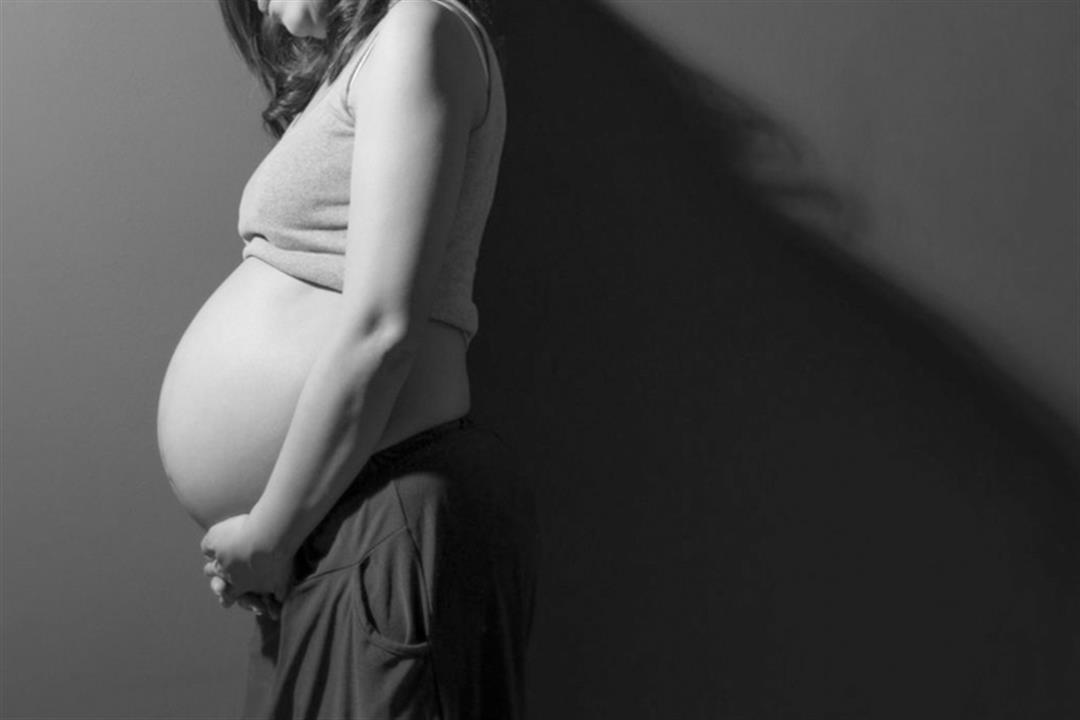 "اكتئاب الحمل".. 9 أشهر من الحِمل