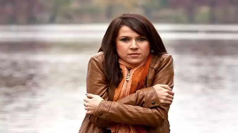 لماذا تشعر بالبرد أكثر من الآخرين؟.. 6 أسباب محتملة 