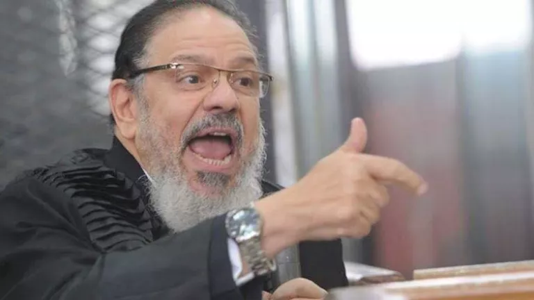 حكم قضائي ضد منتصر الزيات في قضية السب والقذف