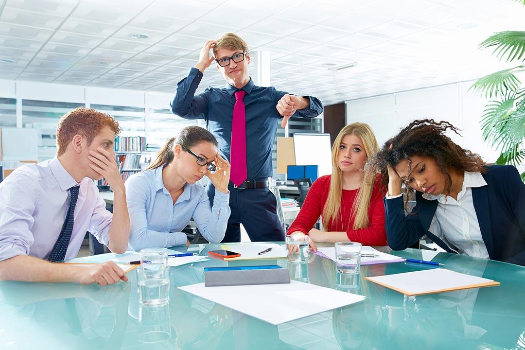 هل يؤثر اجتماع العمل بالسلب على الموظفين؟