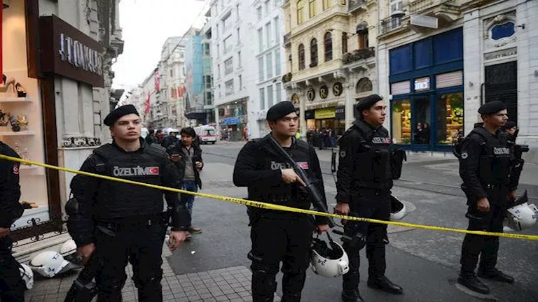 الداخلية التركية تُعلن اعتقال 58 شخصًا بتهمة الانتماء لحركة الخدمة