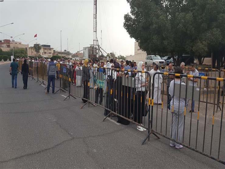 سفير مصر بالكويت يفتتح لجنة الانتخابات الرئاسية وسط حشود هائلة من الناخبين سفير مصر بالكويت يفتتح لجنة الانتخابات الرئاسية وسط حشود هائلة من الناخبين