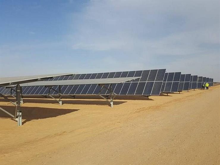"البنك الأوروبي": محطة "بنبان" الشمسية من أكبر مزارع الطاقة بالشرق الأوسط