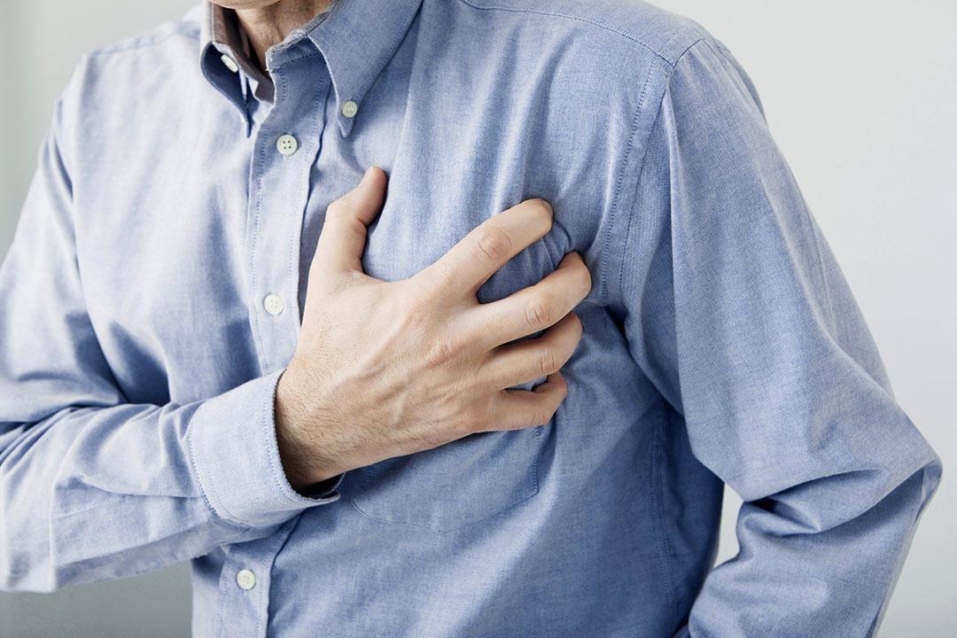 لا تتجاهلها.. 10 أعراض تنذرك بالنوبة القلبية