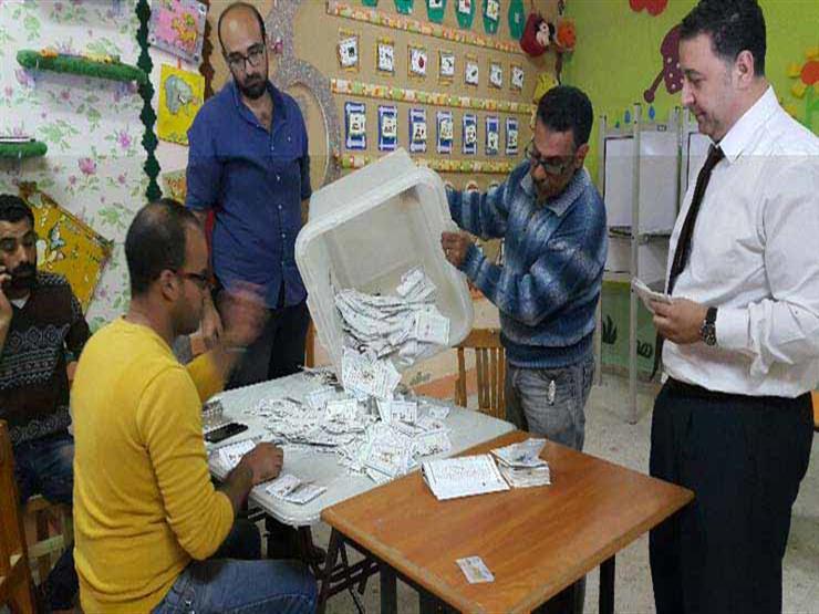 87 ألف صوت لـ"السيسي" باللجنة العامة بـ"الحسينية" في الشرقية 87 ألف صوت لـ"السيسي" باللجنة العامة بـ"الحسينية" في الشرقية