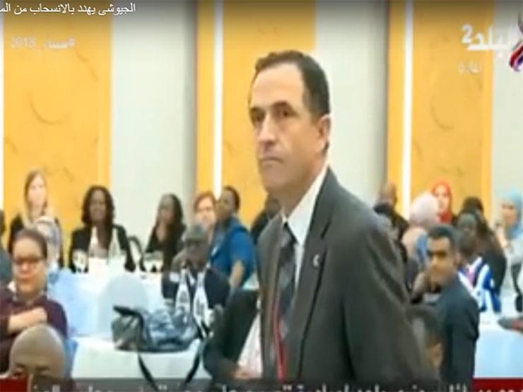 شاهد غضب نائب وزير التعليم بسبب خريطة مسيئة لمصر - فيديو