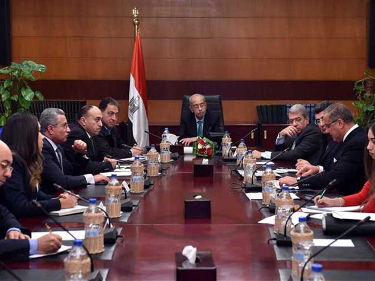 لميس الحديدي: تغيير 10 وزراء في حكومة شريف إسماعيل