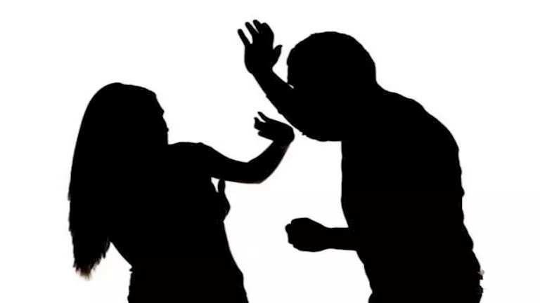 “عرقها اتحول لطمع”.. حكاية مروة ضحية زوجها في البراجيل