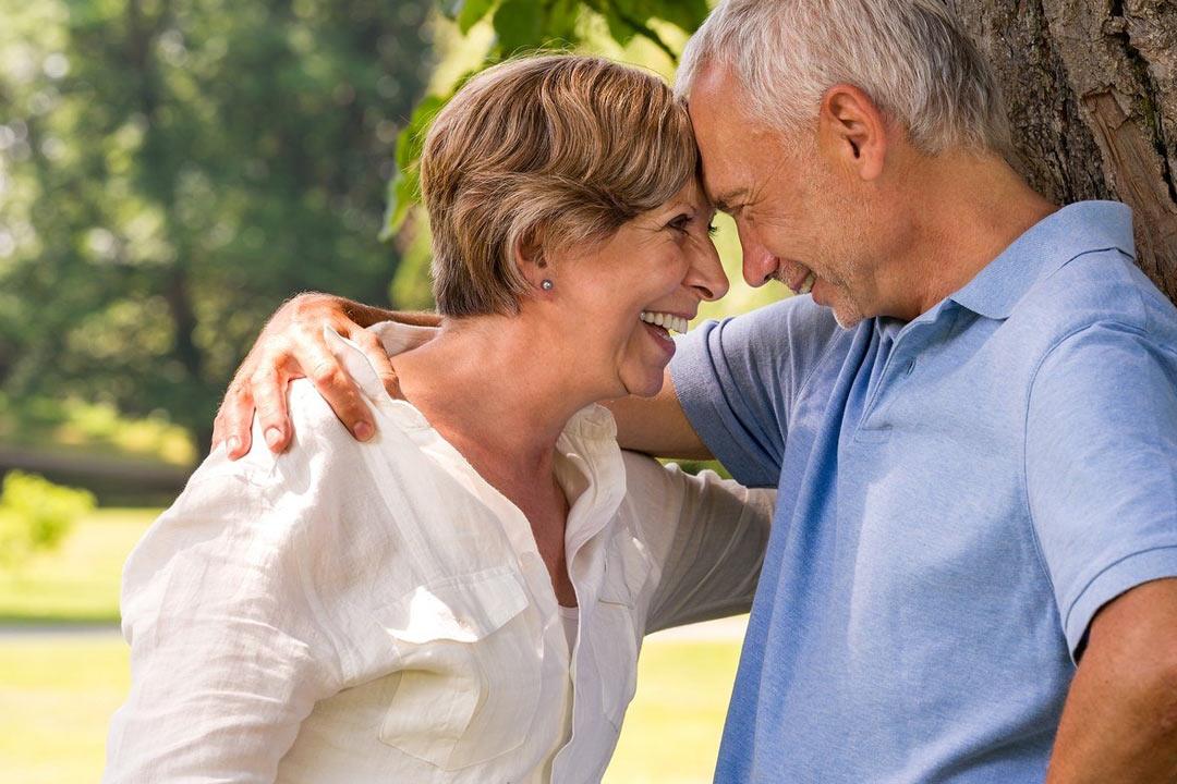 ممارسة العلاقة الحميمة في الشيخوخة تحافظ على الذاكرة