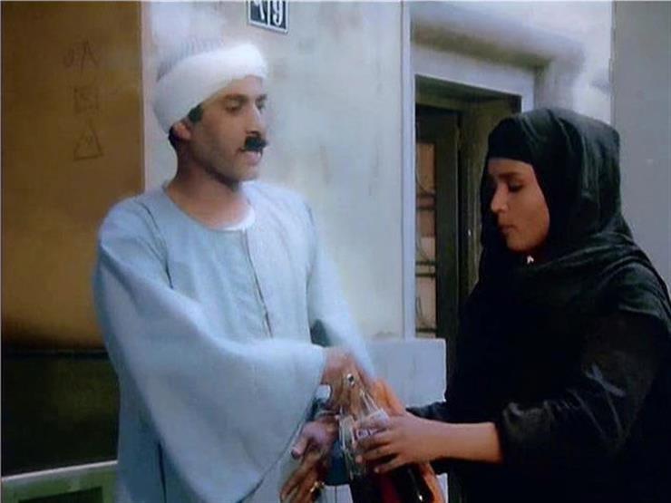 زوجة أحمد زكي في "البيه البواب": عادل إمام كان مرشحًا لبطولة الفيلم