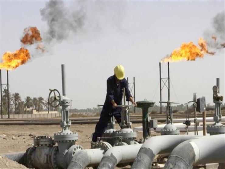 صورة أرشيفية لأعمال داخل حقل نفط                  