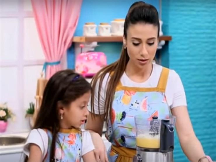 خطوات بسيطة لـ "عمل كيك بصوص الكراميل"- فيديو 