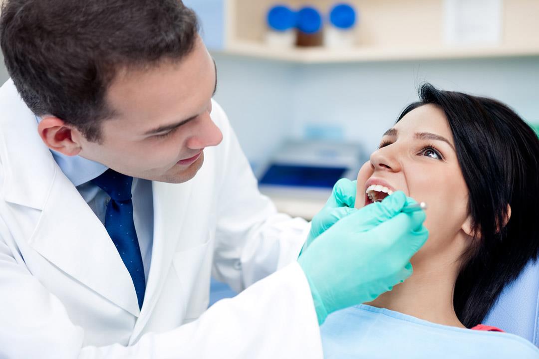 لهذه الأسباب الحشو المعدني للأسنان خطر على المريض والطبيب