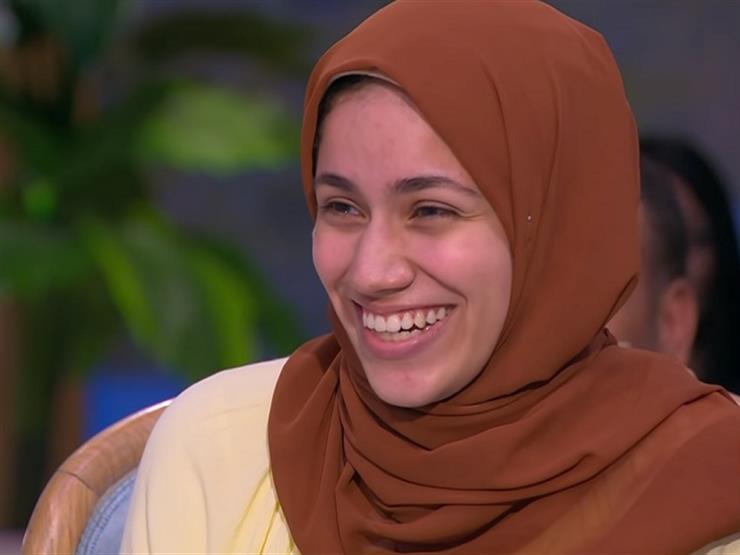 رئيس الجامعة الأمريكية يفاجئ الأولى "علمي رياضة" على الهواء بمنحة دراسية -فيديو رئيس الجامعة الأمريكية يفاجئ الأولى "علمي رياضة" على الهواء بمنحة دراسية -فيديو