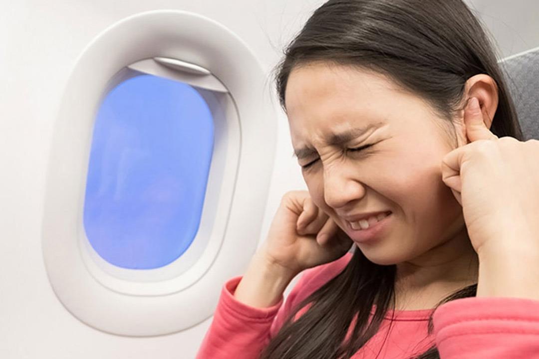 كيف تتعامل مع ضغط الأذن أثناء ركوب الطائرة؟