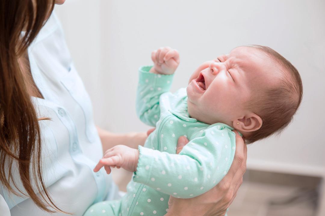 طفلك يرفض الرضاعة الطبيعية؟.. هكذا تتعاملين في هذه الحالة