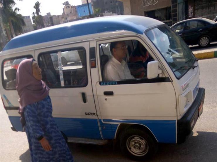 فوضى السرفيس بدمنهور مخالفة للتعريفة وخط السير بالمزاج مصراوى