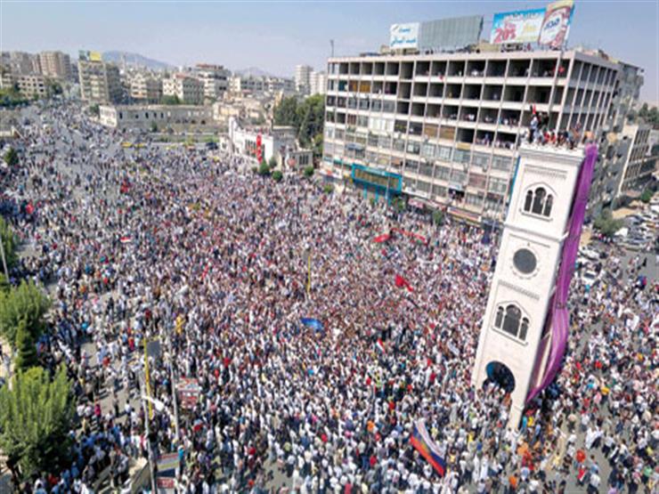 "لا بديل عن إسقاط النظام".. مئات الآلاف يطالبون برحيل الأسد "لا بديل عن إسقاط النظام".. مئات الآلاف يطالبون برحيل الأسد