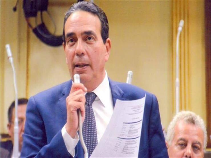 أيمن أبو العلا: السيسي استجاب لمطالب المواطنين بتأجيل قانون الشهر العقاري