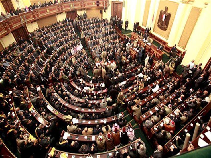 برلماني: تأجيل مناقشة مادة الرسوم في "النقل البري" لحضور الوزير 