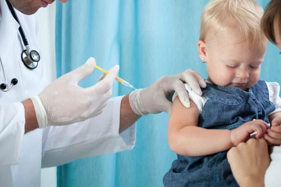 احتياطات ضرورية لوقاية الطفل من حساسية حقن المضاد الحيوي