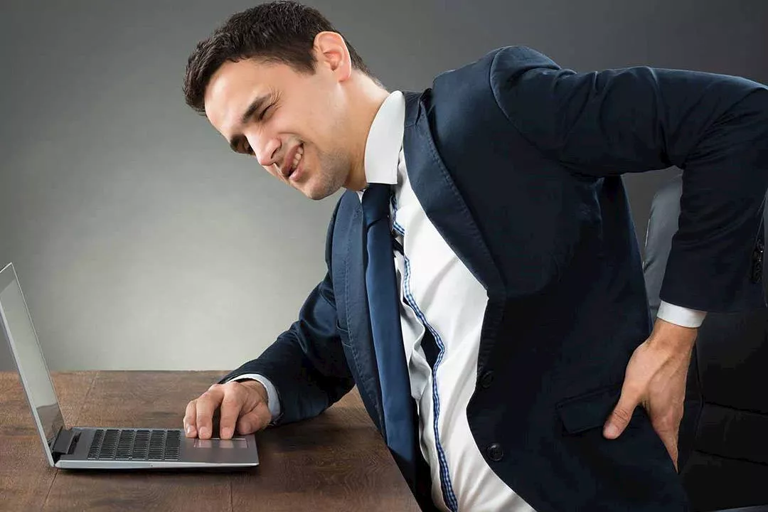 ألم الظهر المفاجئ