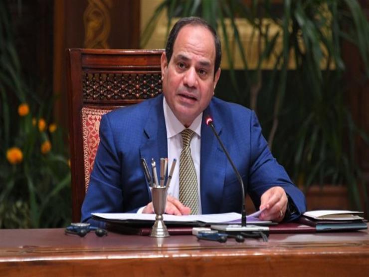 "فرصة للمصريين".. السيسي: لا بد من طرح شركات القوات المسلحة في البورصة "فرصة للمصريين".. السيسي: لا بد من طرح شركات القوات المسلحة في البورصة
