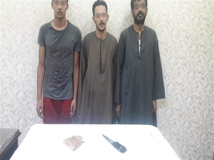 بطريقة "الشطة".. سقوط عصابة سرقة "التوك توك" في قبضة مباحث المرج بطريقة "الشطة".. سقوط عصابة سرقة "التوك توك" في قبضة مباحث المرج