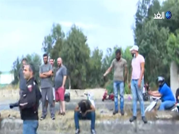 لبنان.. المتظاهرون يقطعون الطريق المؤدي إلى القصر الجمهوري- فيديو 