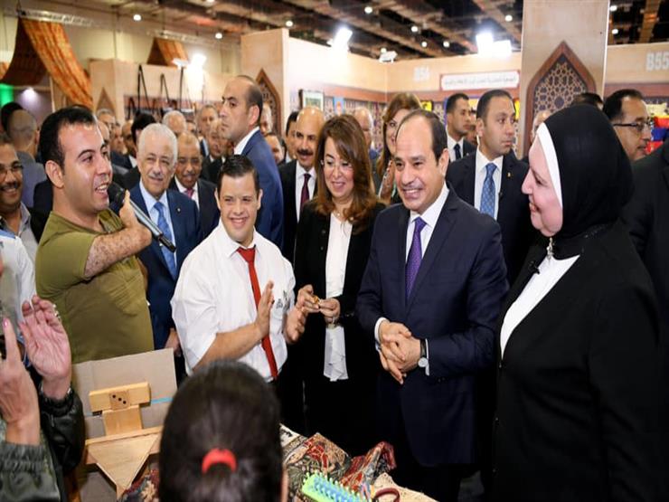 متحدث الرئاسة: السيسي وعد بتقديم سُبل الدعم لصغار المصنعين بعد افتتاح "تراثنا"