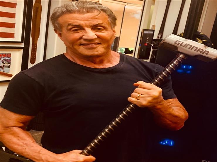 بينهم 38 سنة سيلفستر ستالون ينشر صورتين له في الجيم مصراوى