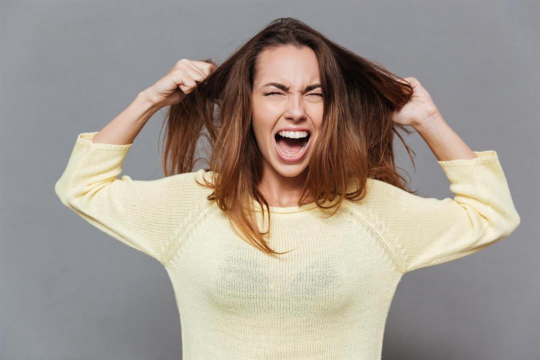متلازمة "رابونزيل".. إليك كل ما تريد معرفته عن اضطراب أكل الشعر