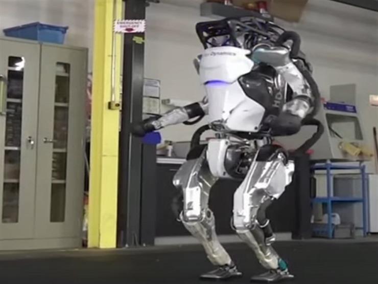 "بوستون ديناميكس" تنجح في ابتكار روبوت بمهارات لاعب جمباز محترف