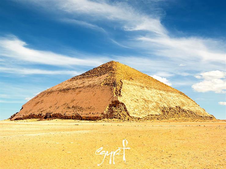 سر الهرم المنحني في دهشور: غموض يثير الفضول والاهتمام! - الاكتشافات الحديثة والأبحاث الحالية