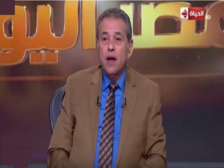 توفيق عكاشة يمازح مخرج برنامجه بسبب "الكرافتة" - فيديو
