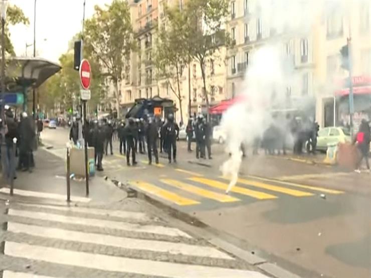 الشرطة الفرنسية تطلق قنابل الغاز لتفريق متظاهرين في باريس– فيديو 