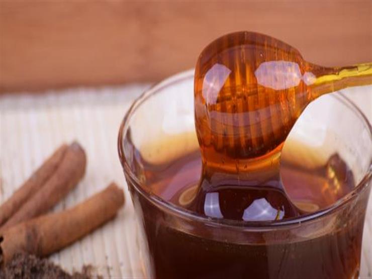 5 خرافات عن العسل والقرفة.. إليك فوائدهم الحقيقية