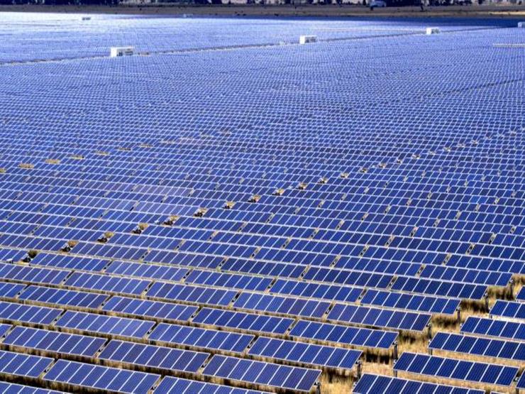 هيئة الطاقة الجديدة: محطة بنبان للطاقة الشمسية وفرت 15 ألف فرصة عمل