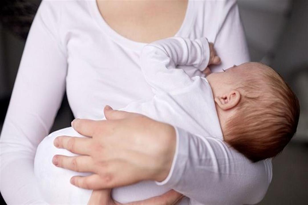 كشف العلاقة بين الرضاعة الطبيعية ووقاية الأطفال من الربو