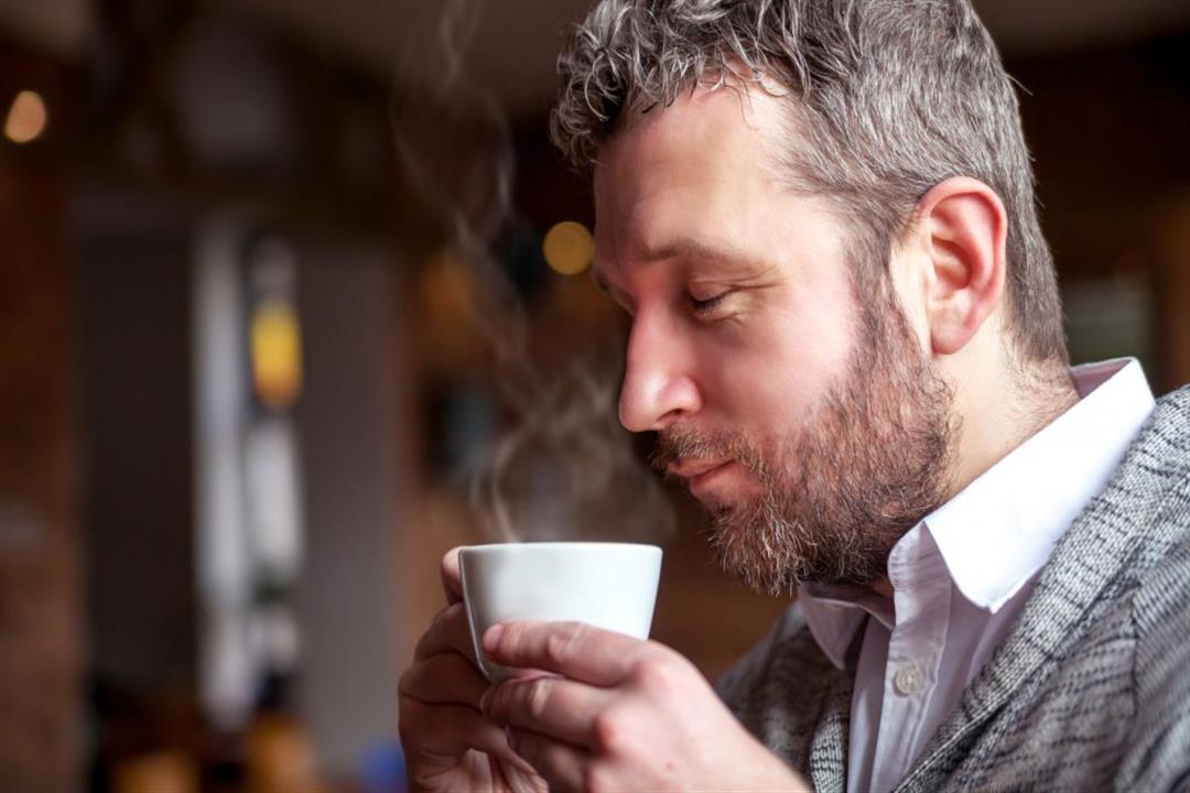 ماذا يحدث للجسم عند شرب القهوة بعد الطعام مباشرة؟