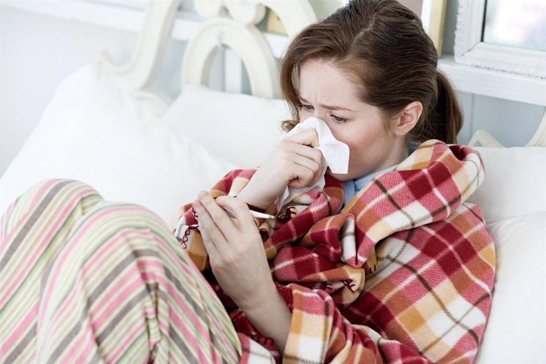ما الفرق بين نزلات البرد والإنفلونزا؟ (إنفوجرافيك)