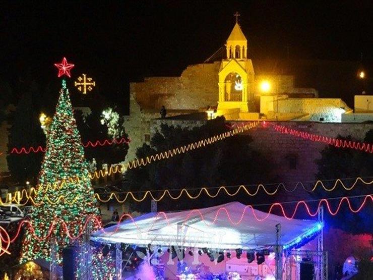 إضاءة شجرة عيد الميلاد في ساحة المهد ببيت لحم بفلسطين