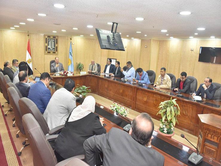 محافظ أسيوط في لقائه بالصحفيين: الإعلام شريك في حل القضايا الجماهيرية محافظ أسيوط في لقائه بالصحفيين: الإعلام شريك في حل القضايا الجماهيرية