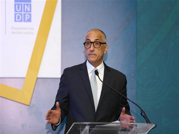 طارق عامر: القطاع الصناعي أولوية وعلى الحكومة توفير حوافز ضريبية لدعمه طارق عامر: القطاع الصناعي أولوية وعلى الحكومة توفير حوافز ضريبية لدعمه